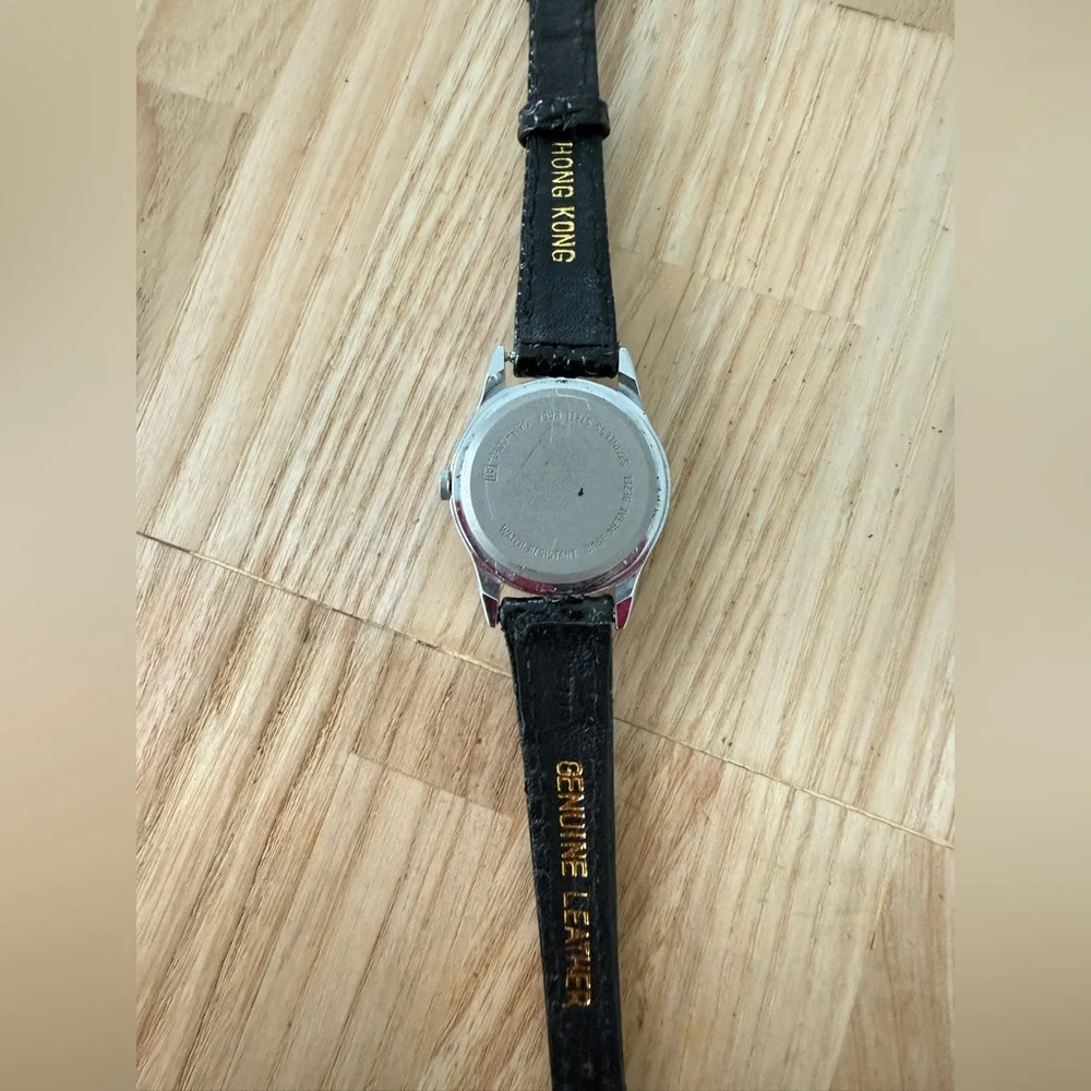 Lorus Disney Mickey Mouse moving arms classic watch NEW BATTERY
